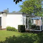 Aan Zee Holiday home *