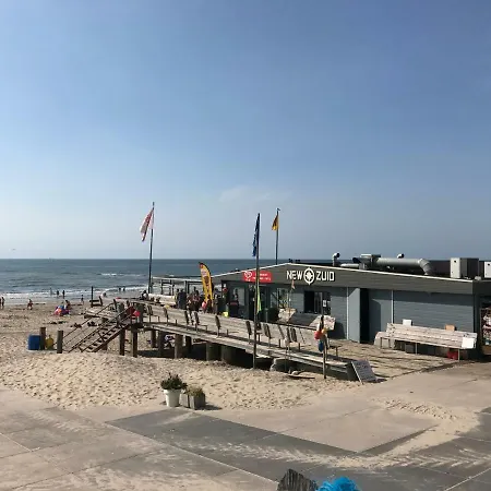 Aan Zee 別荘